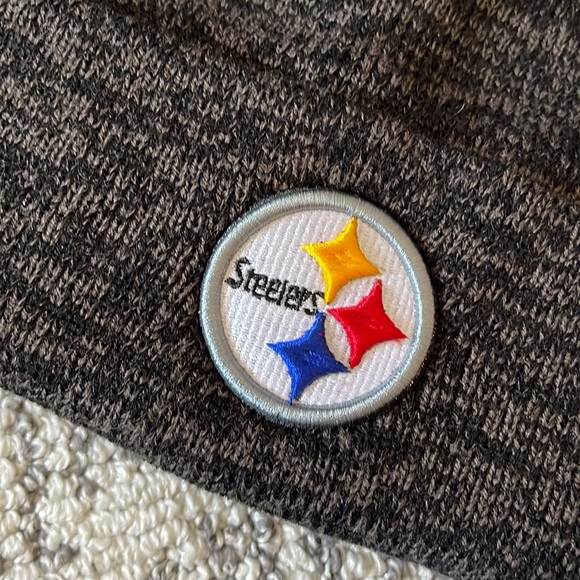 Steelers NFL 47Brand Adult Sized Beanie - Picture 2 of 4